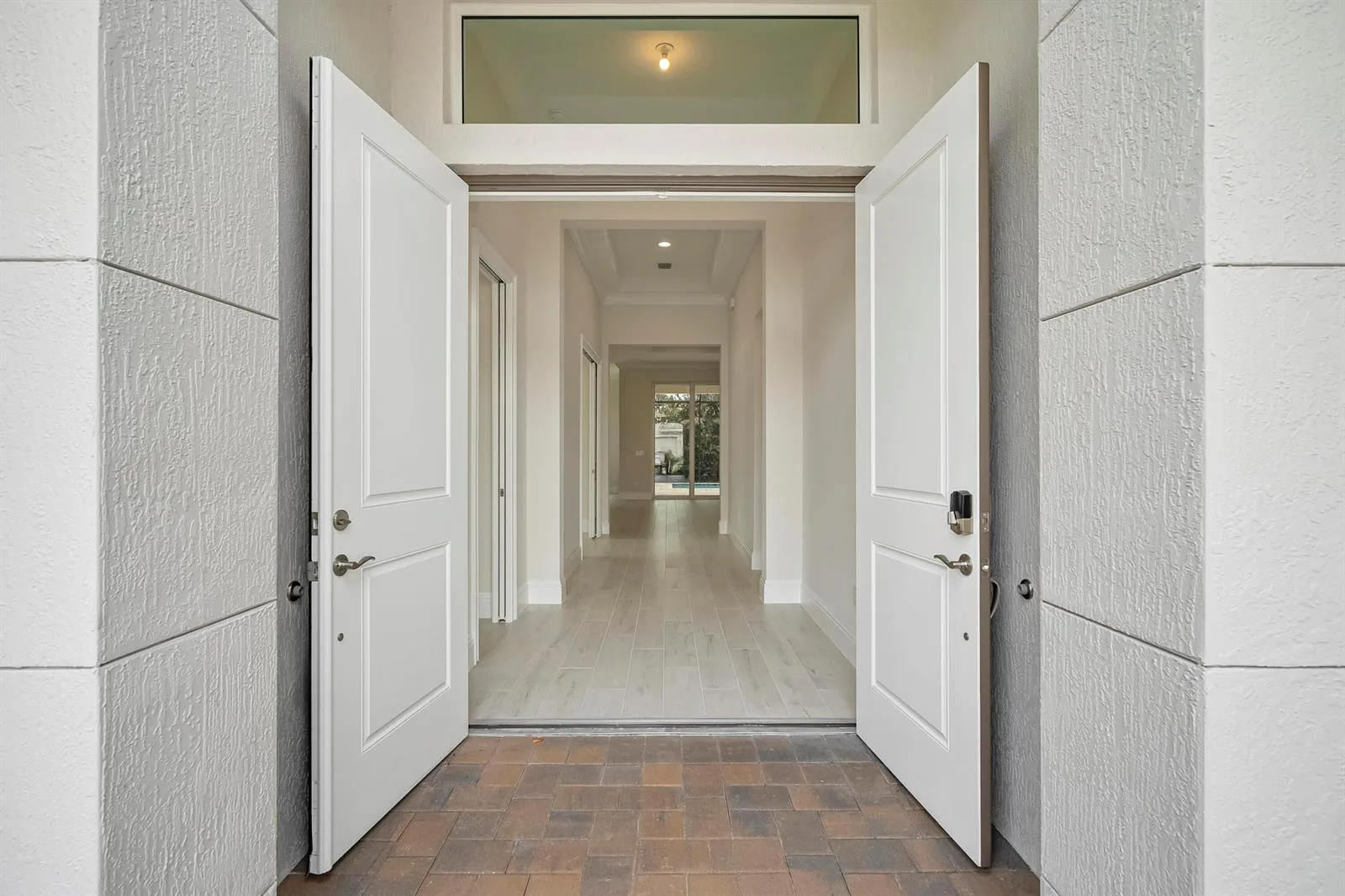 4232 Montagu Avenue, Vero Beach, FL 32967 photo 2