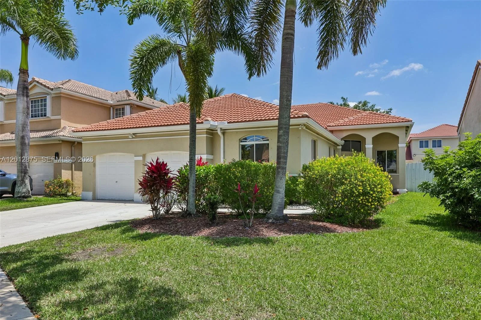 1290 Camellia Ln, Weston, FL 33326