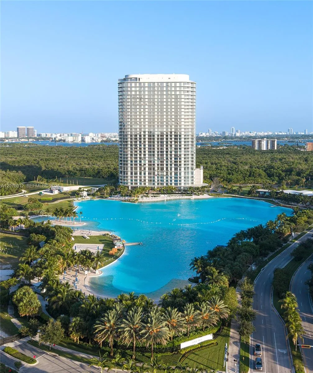 2411 Laguna Circle # 2402, North Miami, FL 33181 photo 2
