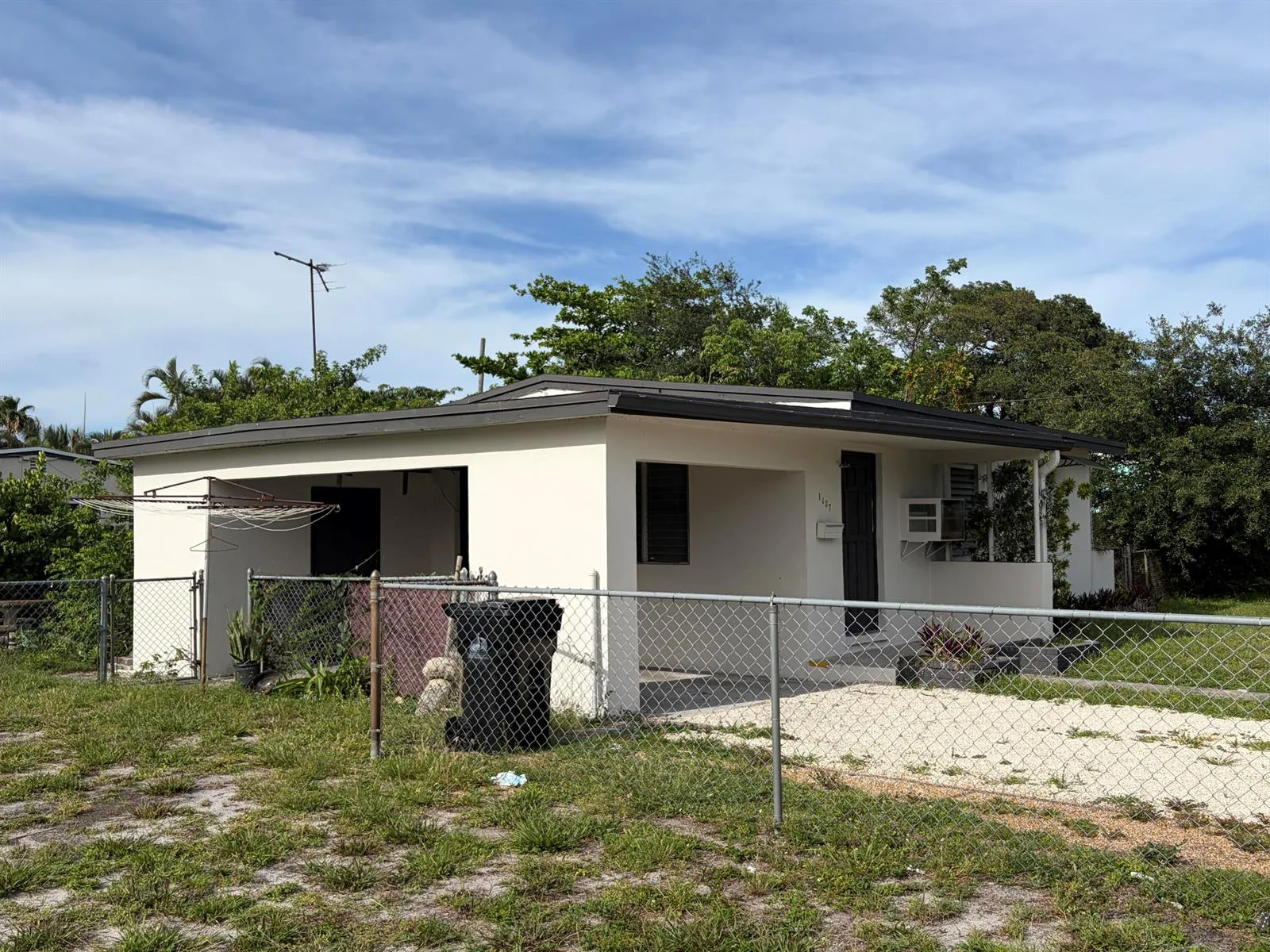 1437 NW 10th Place, Fort Lauderdale, FL 33311 photo 12