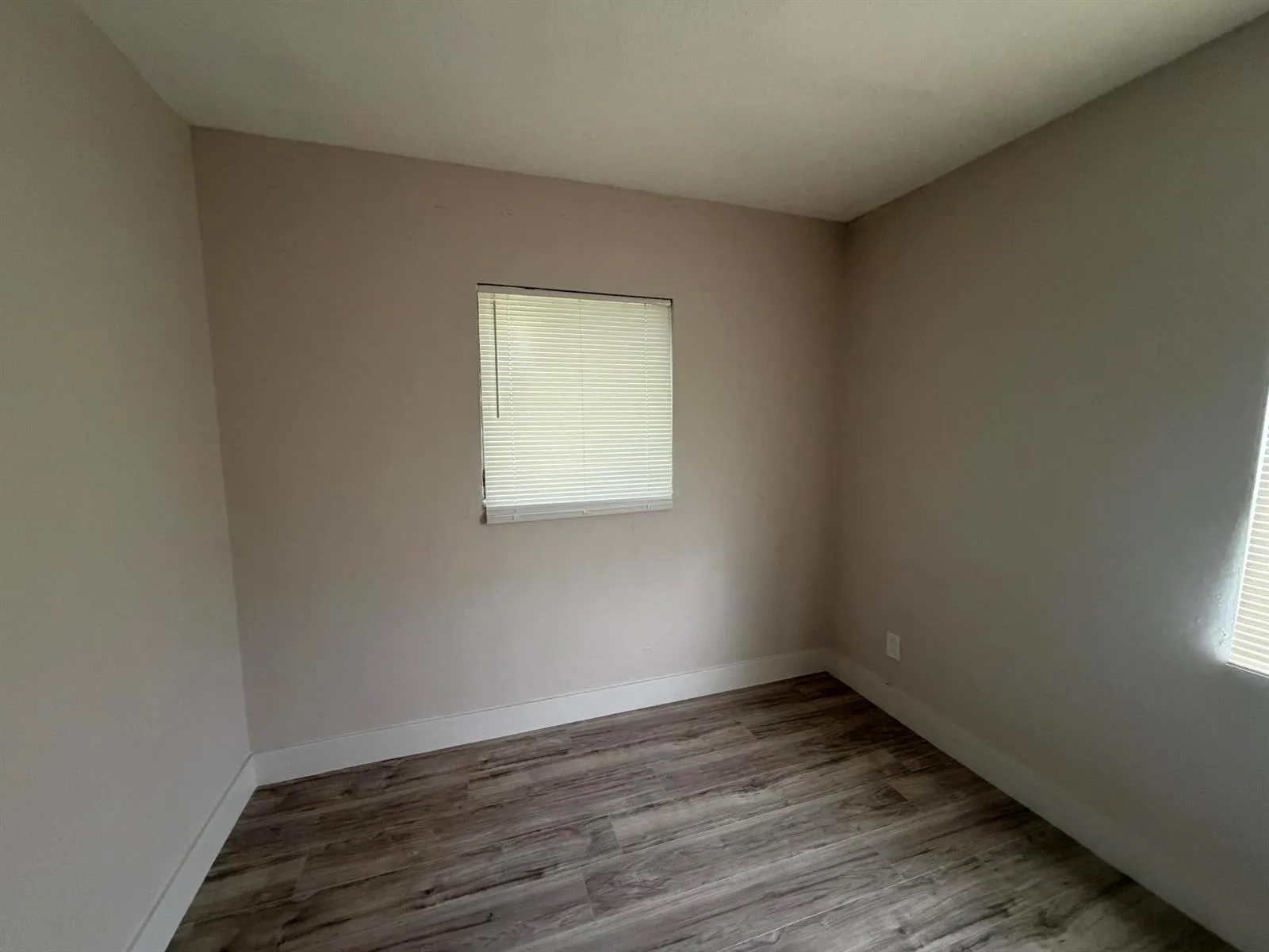 1437 NW 10th Place, Fort Lauderdale, FL 33311 photo 13