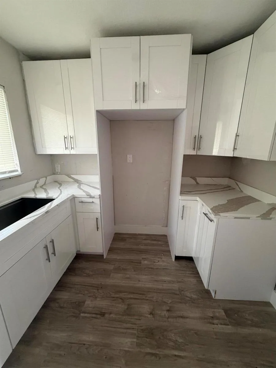 1437 NW 10th Place, Fort Lauderdale, FL 33311 photo 7