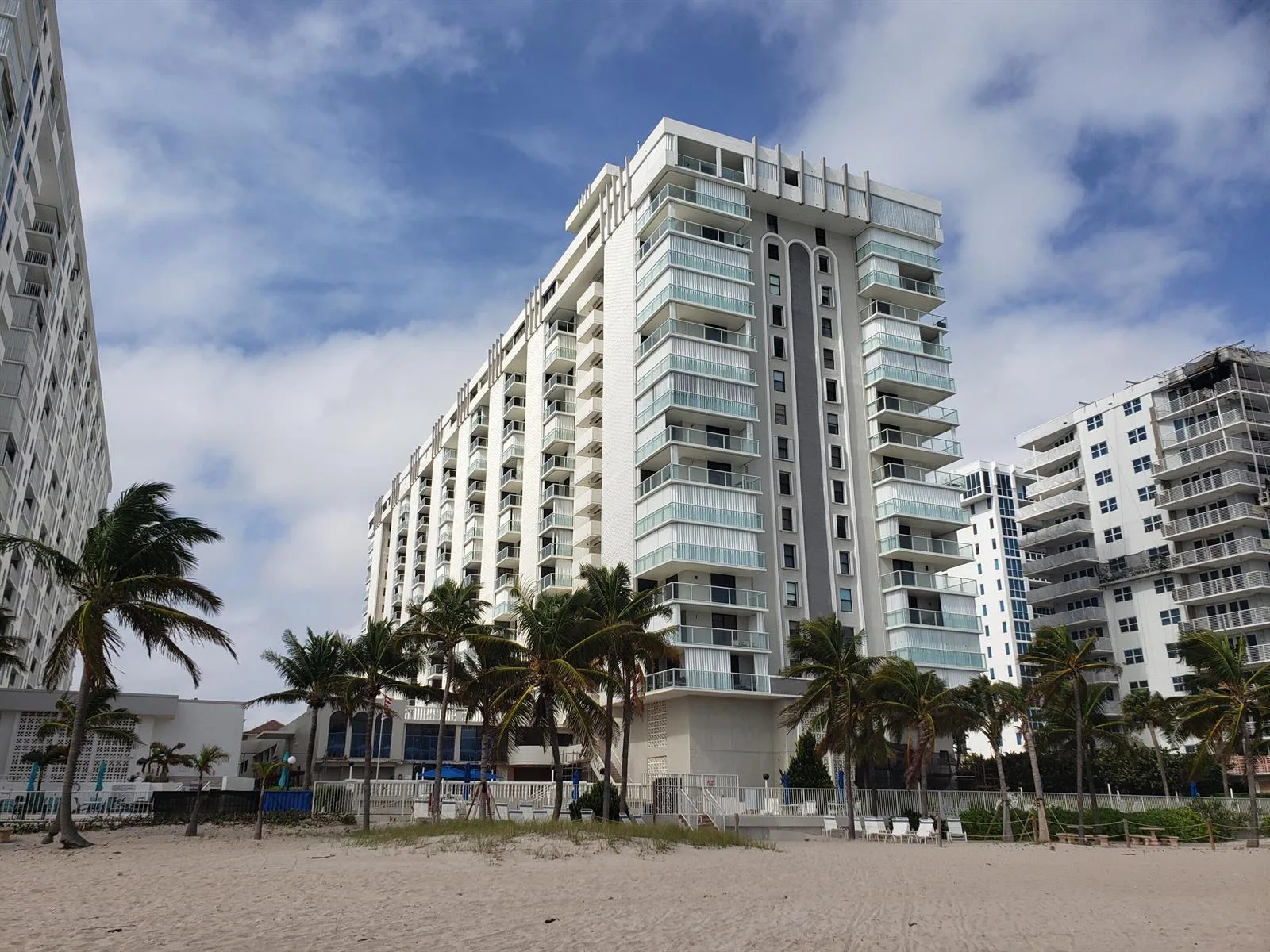 1000 S Ocean Boulevard # 9J, Pompano Beach, FL 33062