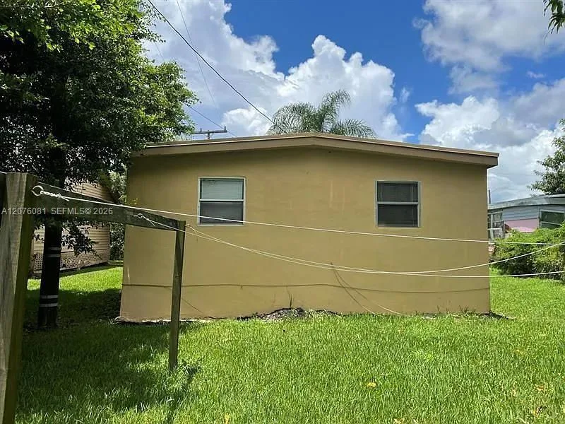 418 S Cocoanut Rd, Pahokee, FL 33476 photo 2