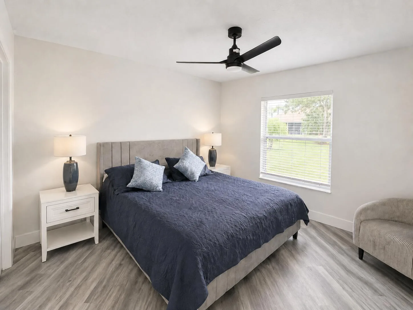 15545 Meadow Wood Drive, Wellington, FL 33414 photo 12