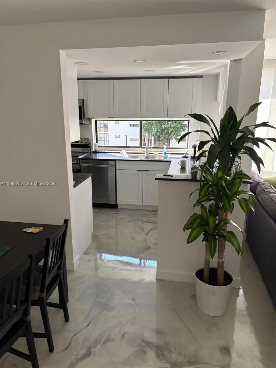 17021 N North Bay Rd # 428, Sunny Isles Beach, FL 33160 photo 2