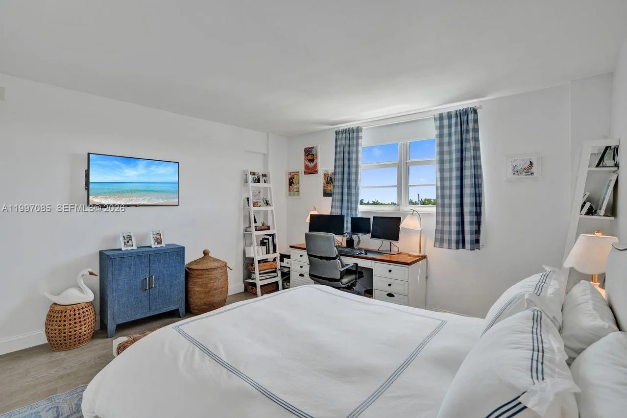 90 Edgewater Dr # 625, Coral Gables, FL 33133 photo 12