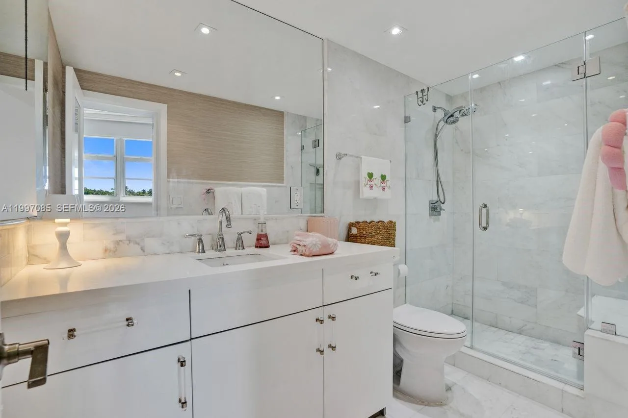 90 Edgewater Dr # 625, Coral Gables, FL 33133 photo 9