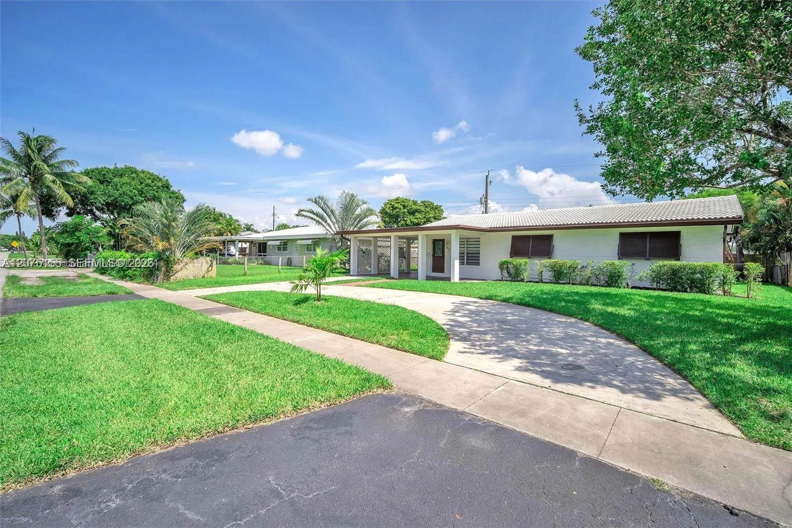 741 NE 8th St, Pompano Beach, FL 33060 photo 3