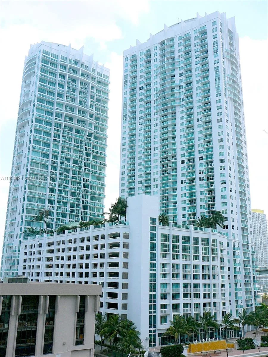 41 SE 5th St # 1517, Miami, FL 33131