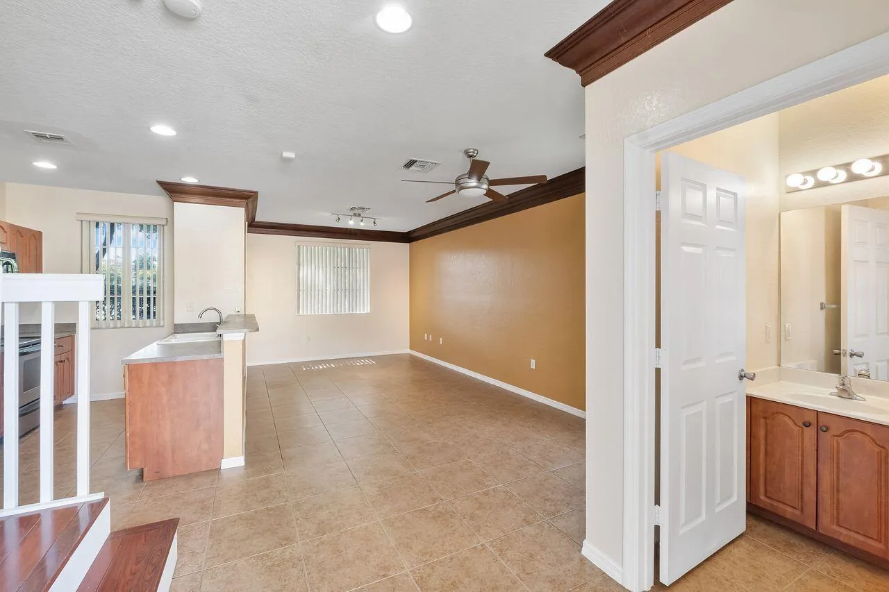 1912 SW 60th Avenue, North Lauderdale, FL 33068 photo 7
