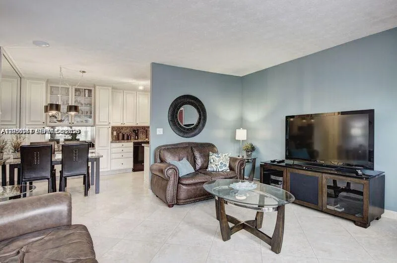 221 SE 9th Ave # 112, Pompano Beach, FL 33060