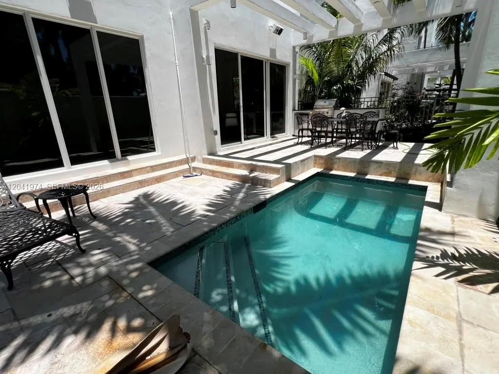 18975 Atlantic Blvd # 18975, Sunny Isles Beach, FL 33160 photo 9