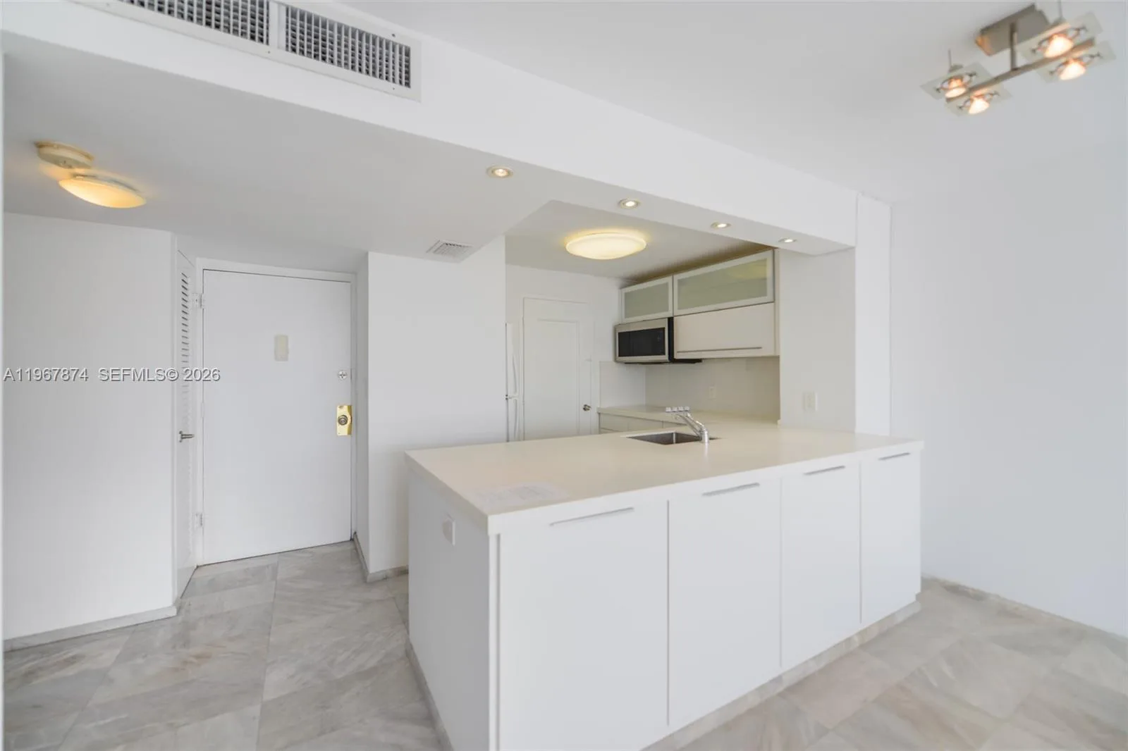 8000 Harding Ave # 4B, Miami Beach, FL 33141 photo 8