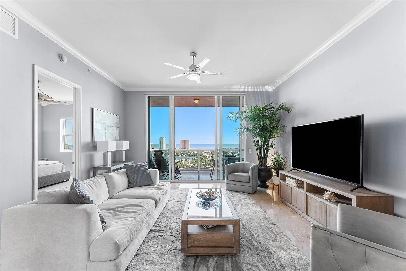 2640 Lake Shore Drive # 2215, Riviera Beach, FL 33404