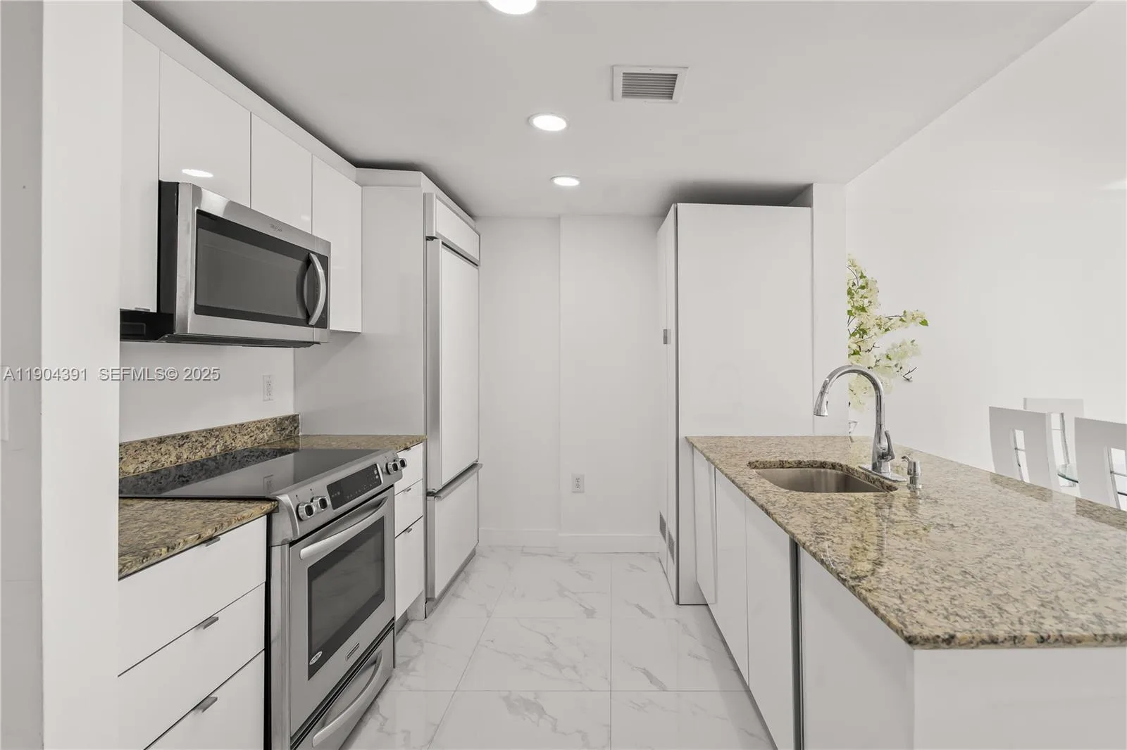 10275 COLLINS AV # 514, Bal Harbour, FL 33154 photo 5
