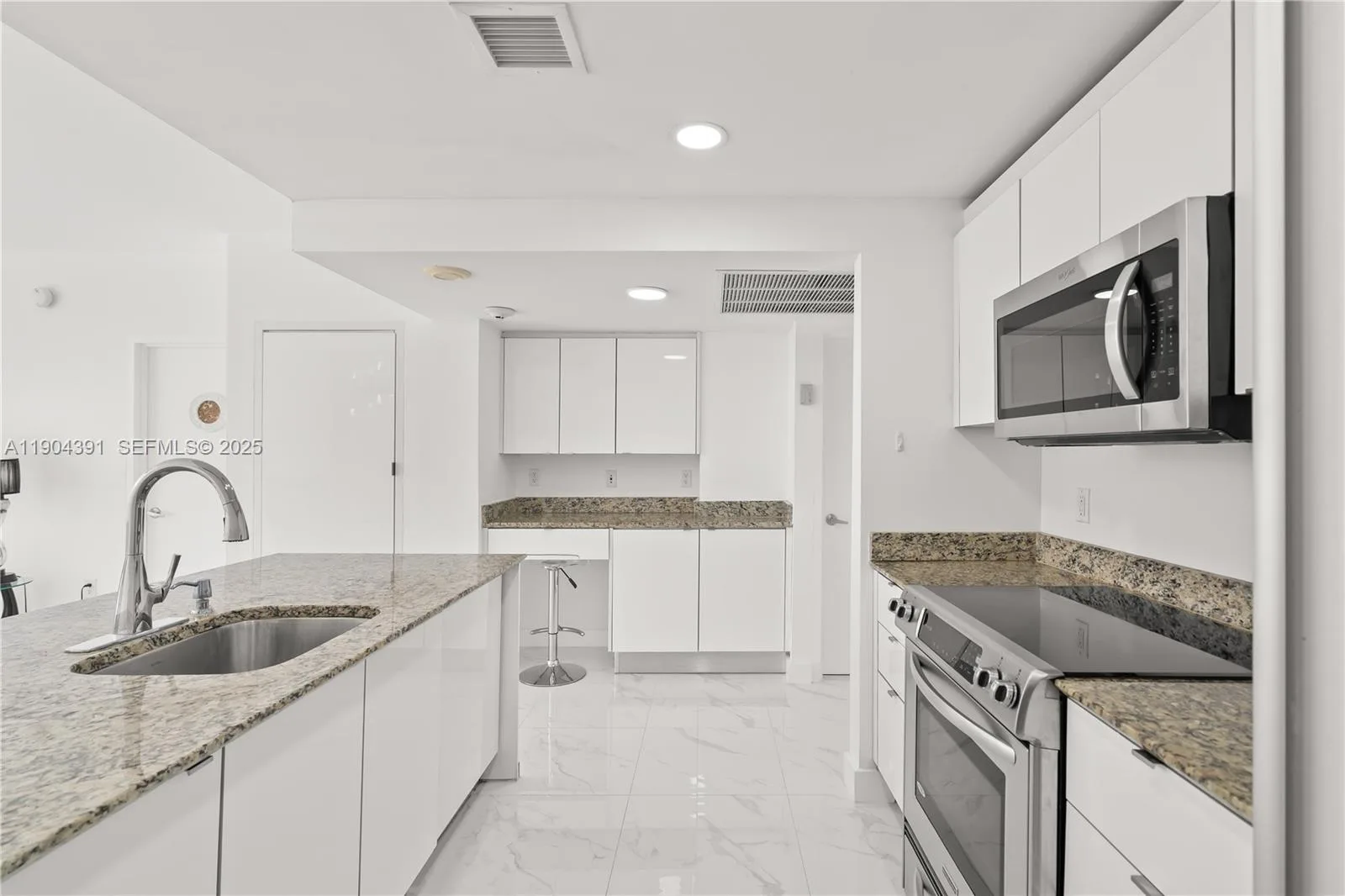 10275 COLLINS AV # 514, Bal Harbour, FL 33154 photo 8