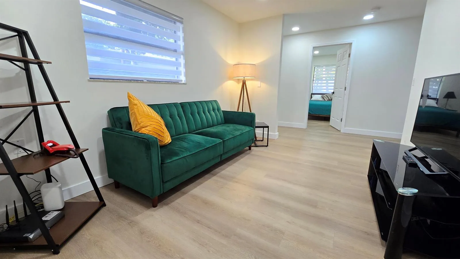 1236 NE 12th Avenue # B, Fort Lauderdale, FL 33304 photo 4