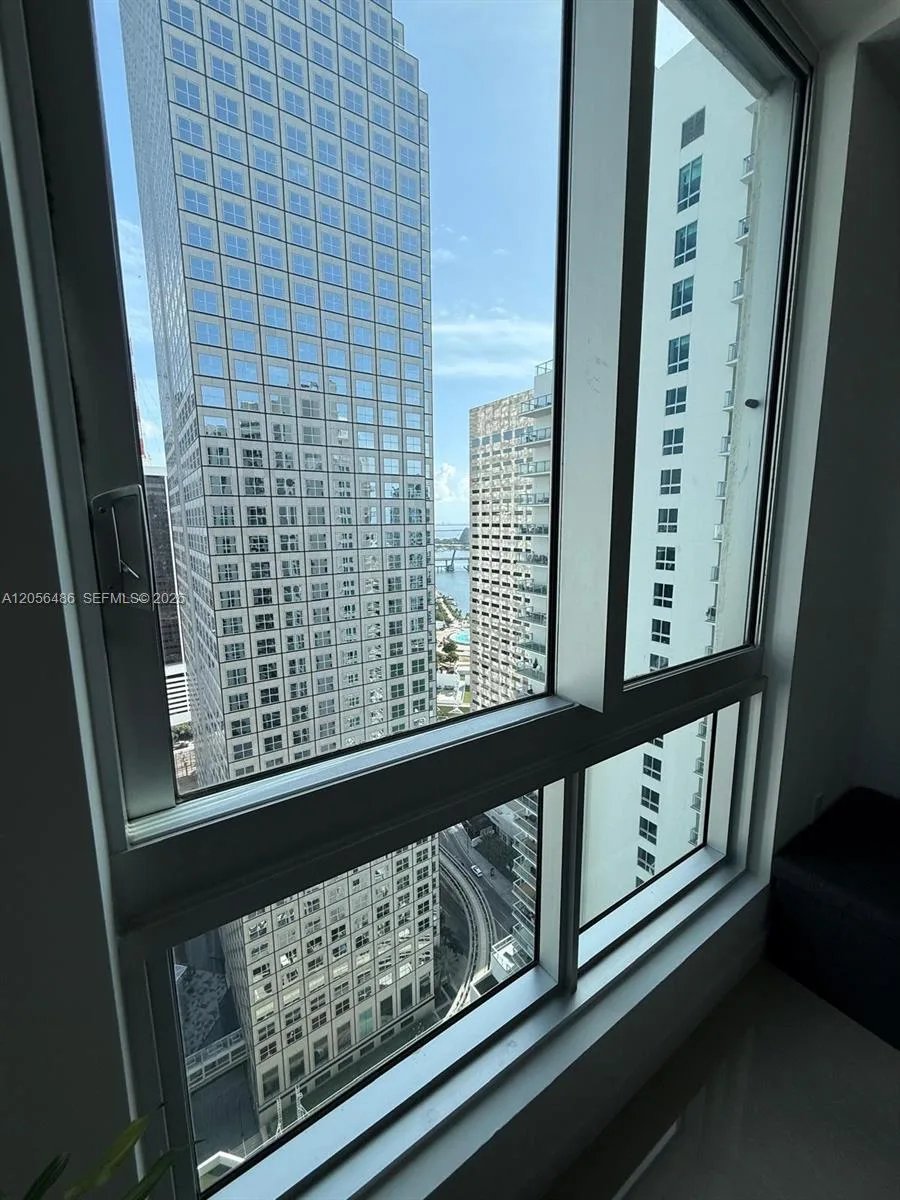 300 S Biscayne Blvd # T-3301, Miami, FL 33131 photo 10