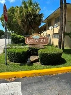 15629 SW 73 CIR TERR # 9-2, Miami, FL 33193