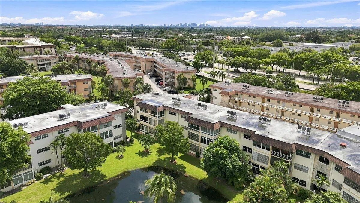 5121 W OAKLAND PARK # 109, Lauderdale Lakes, FL 33313