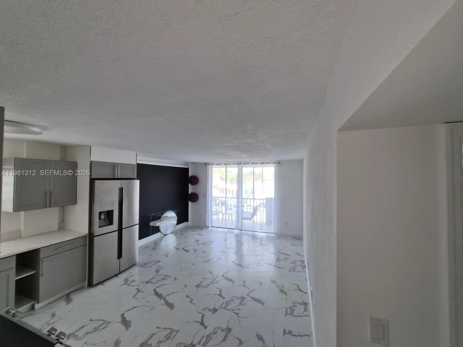 16410 Miami Dr # 304, North Miami Beach, FL 33162 photo 2