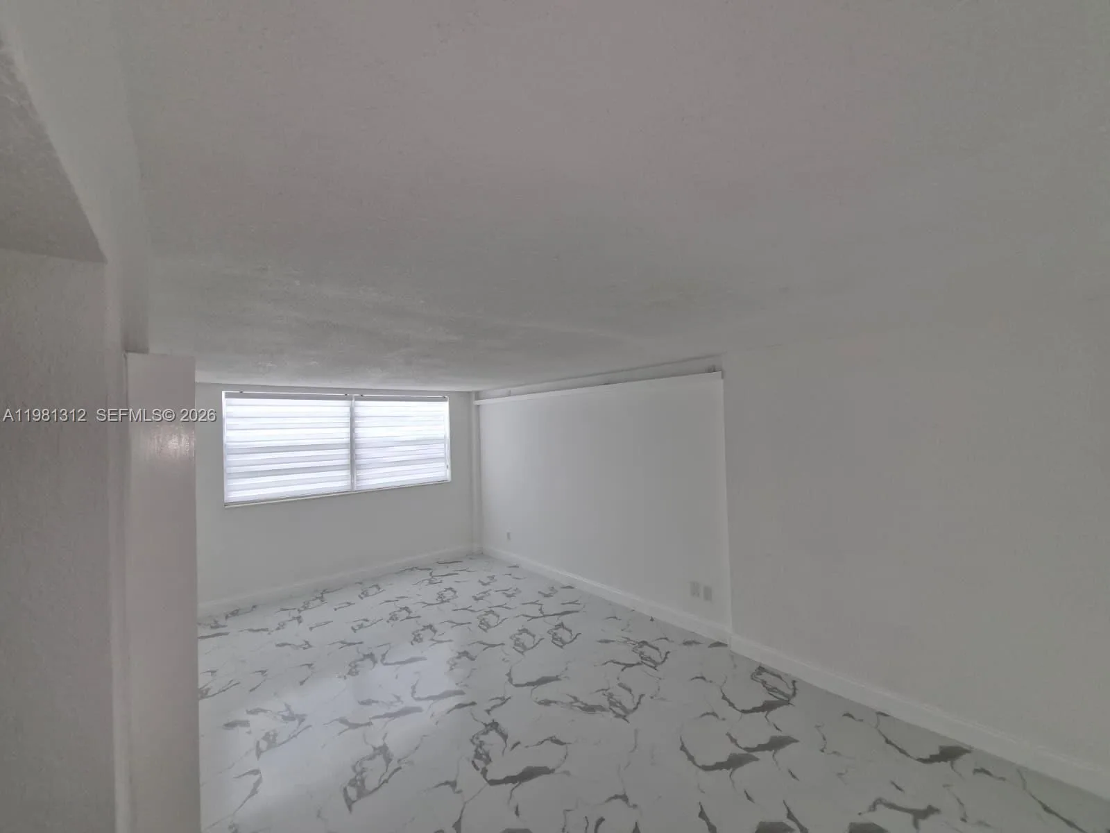 16410 Miami Dr # 304, North Miami Beach, FL 33162 photo 3