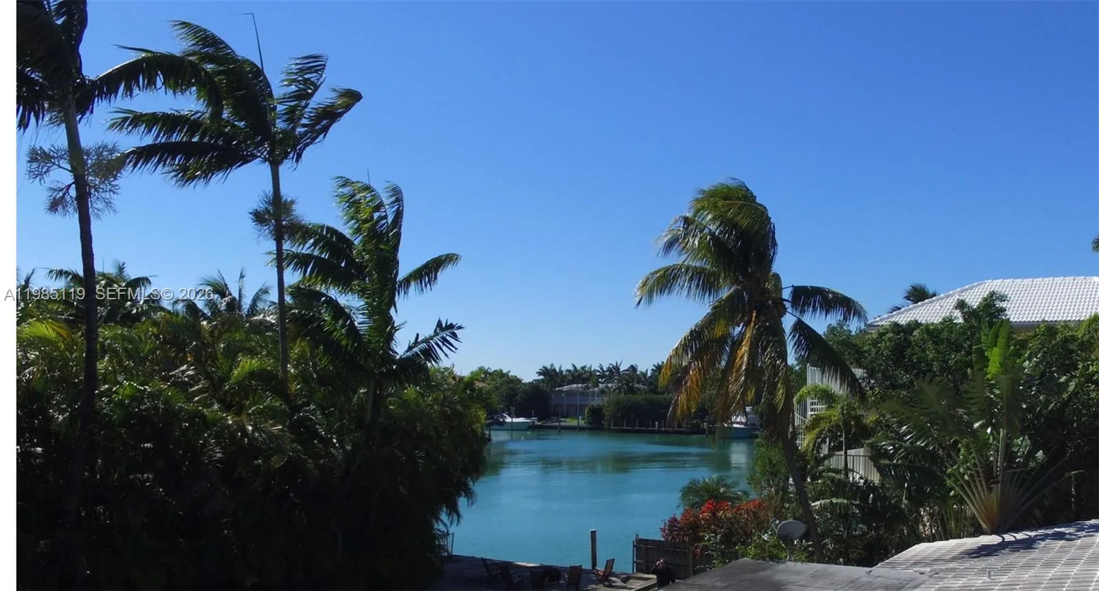 530 Harbor Dr, Key Biscayne, FL 33149
