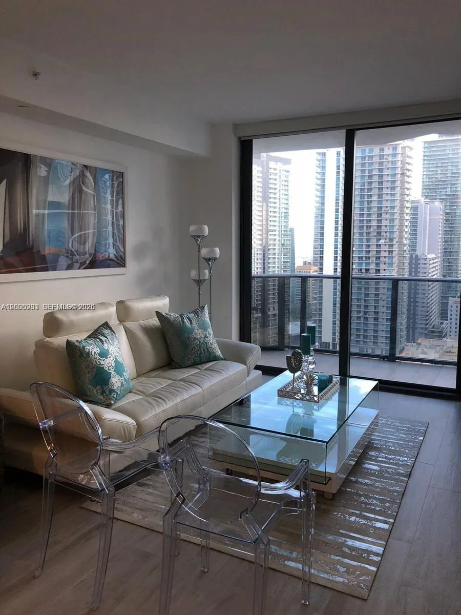 55 SW 9th St # 2604, Miami, FL 33130 photo 7