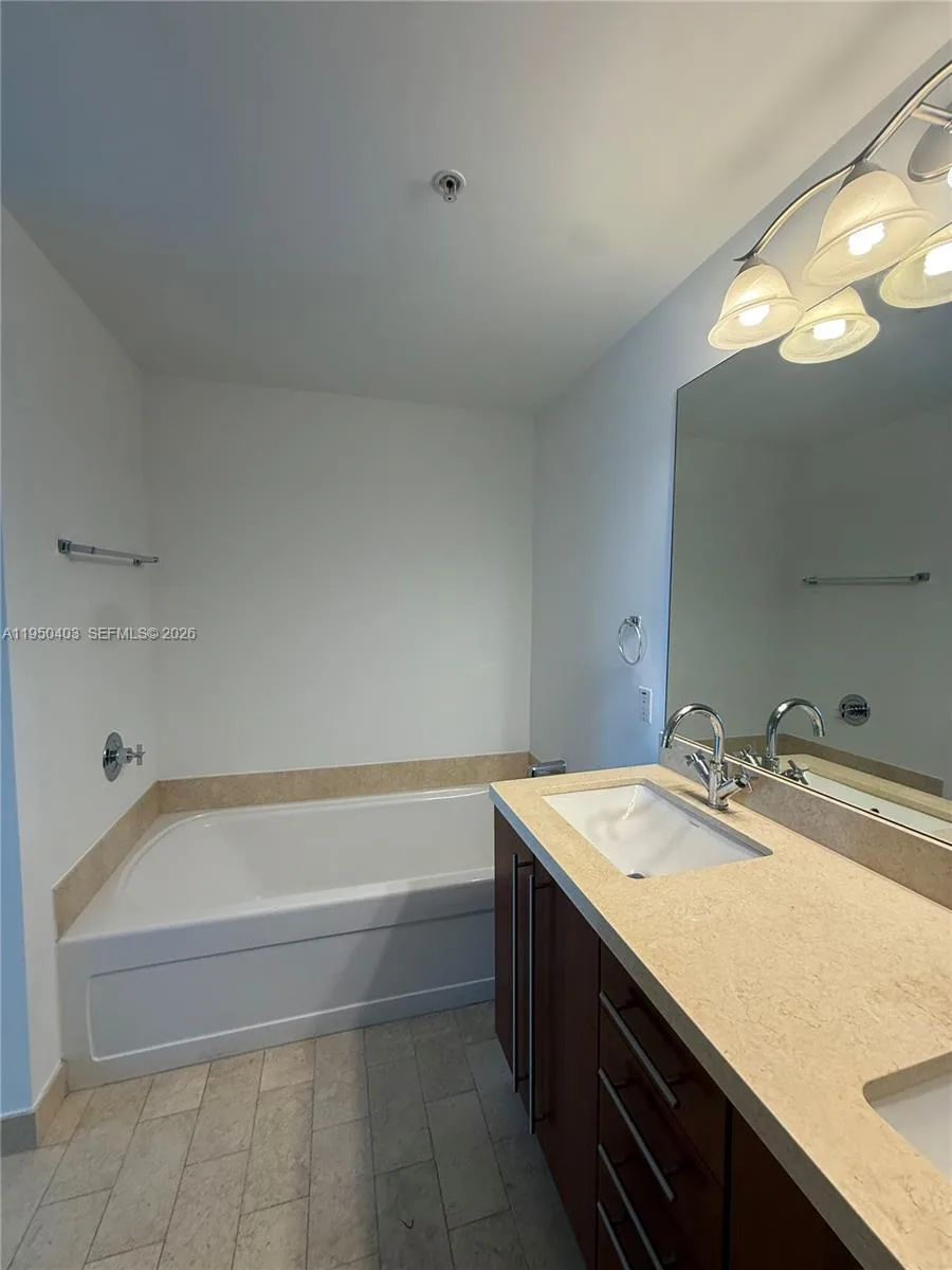 1111 SW 1st Ave # 2717-N, Miami, FL 33130 photo 10