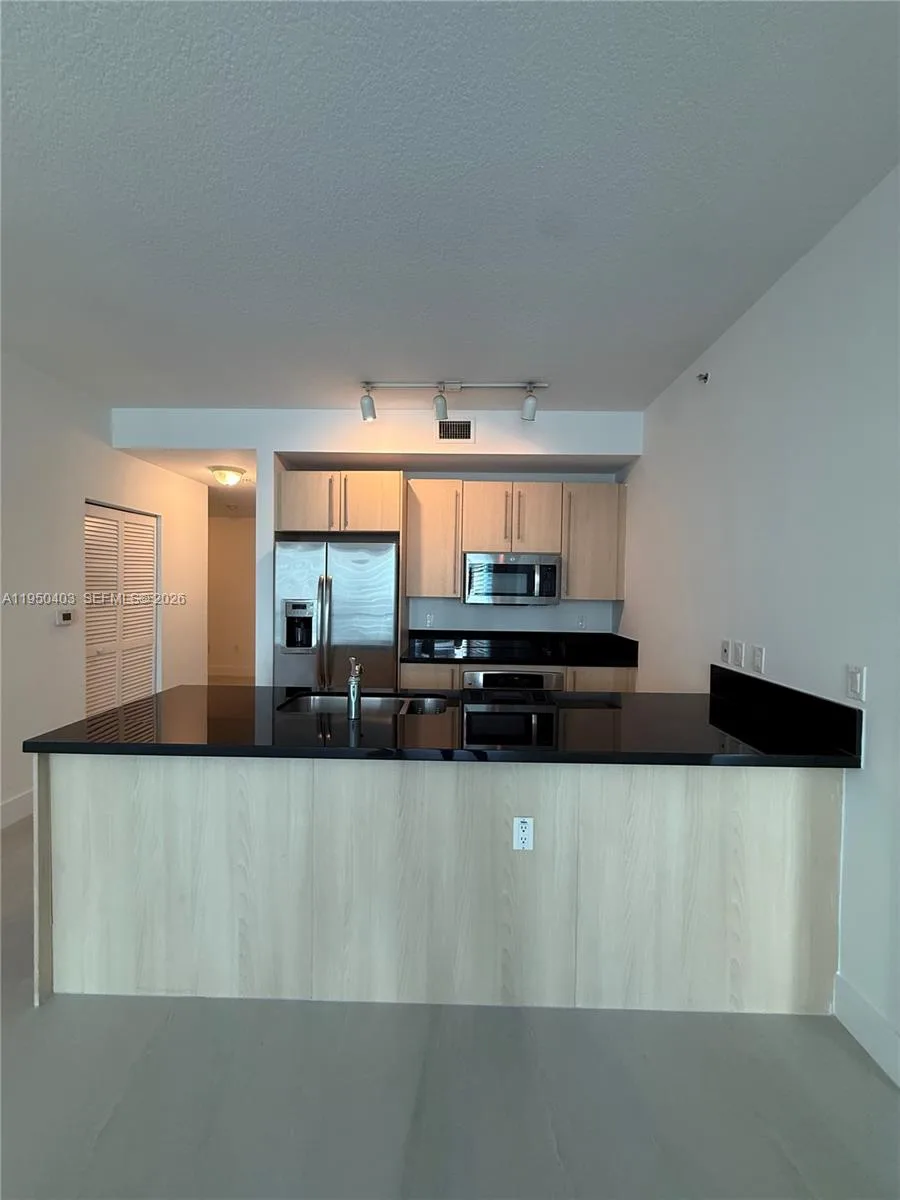 1111 SW 1st Ave # 2717-N, Miami, FL 33130 photo 4