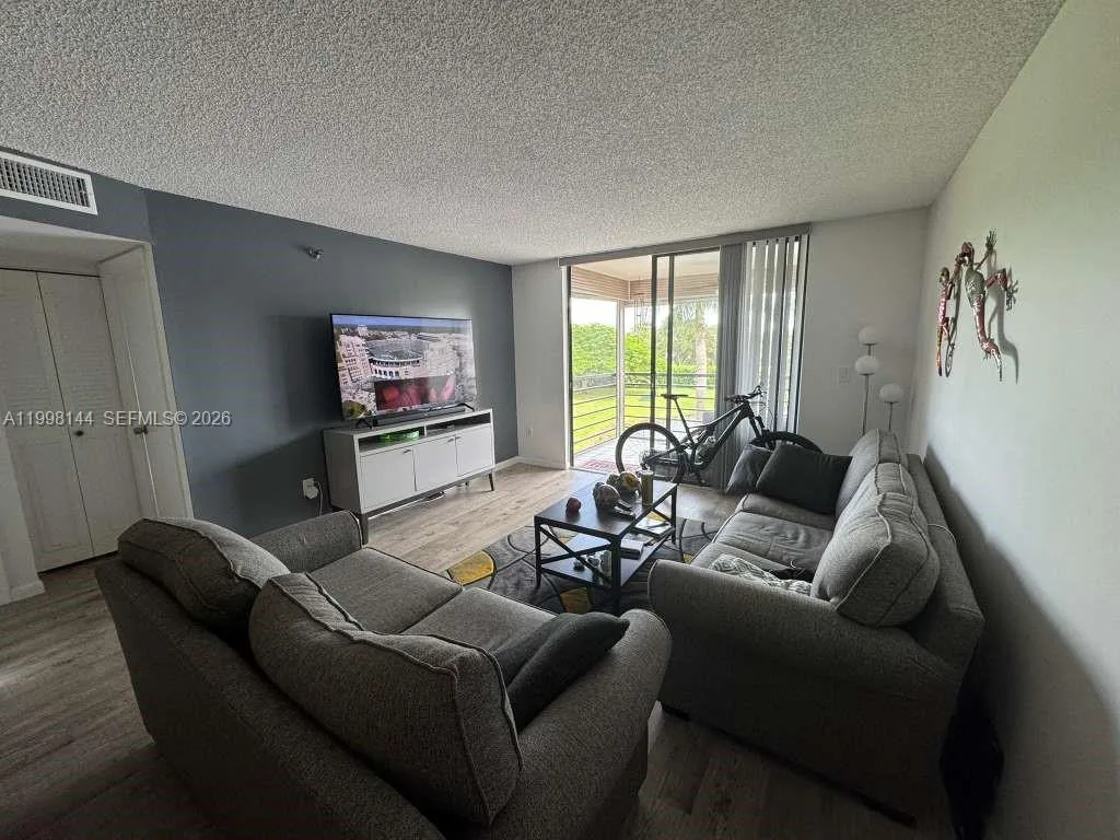 1200 Saint Charles Pl # 321, Pembroke Pines, FL 33026 photo 2