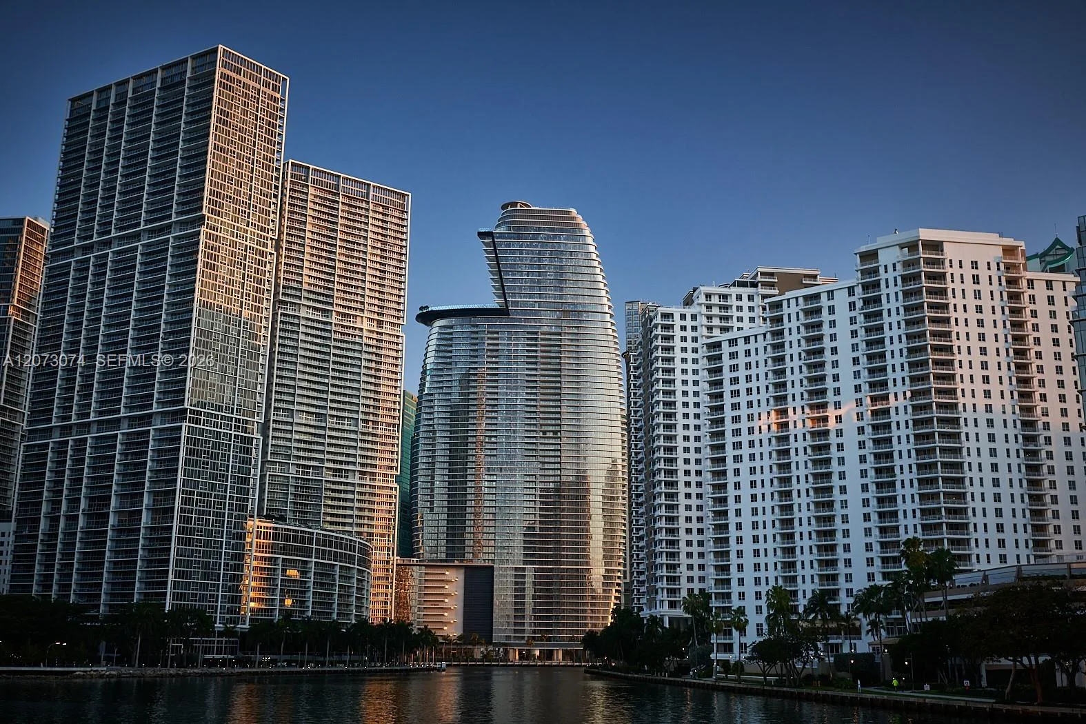 300 Biscayne Boulevard Way # 2608W, Miami, FL 33131 photo 3