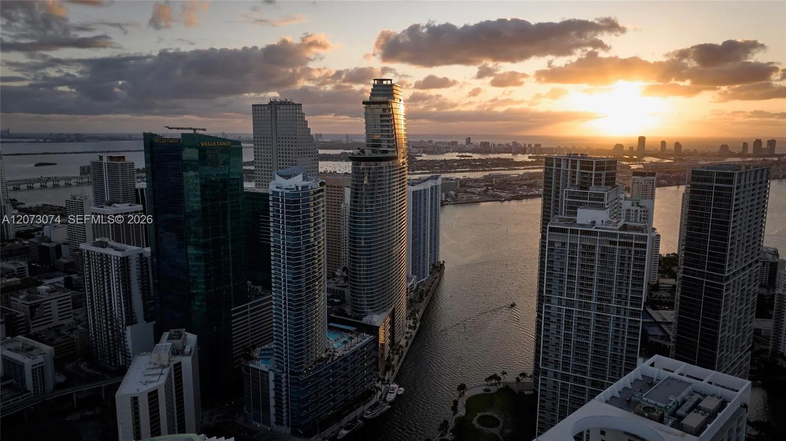 300 Biscayne Boulevard Way # 2608W, Miami, FL 33131 photo 5