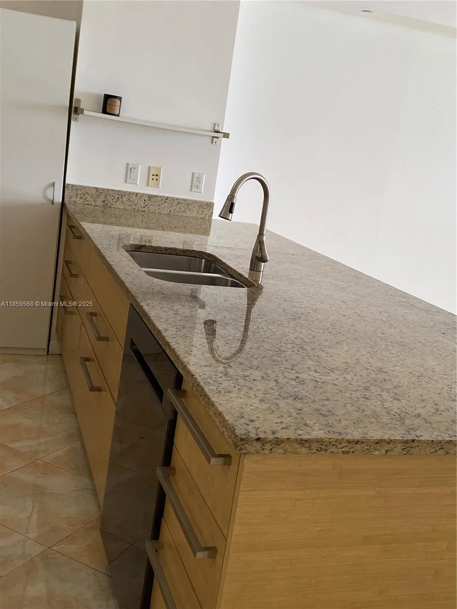 1830 S Ocean Dr # 1809, Hallandale Beach, FL 33009 photo 11