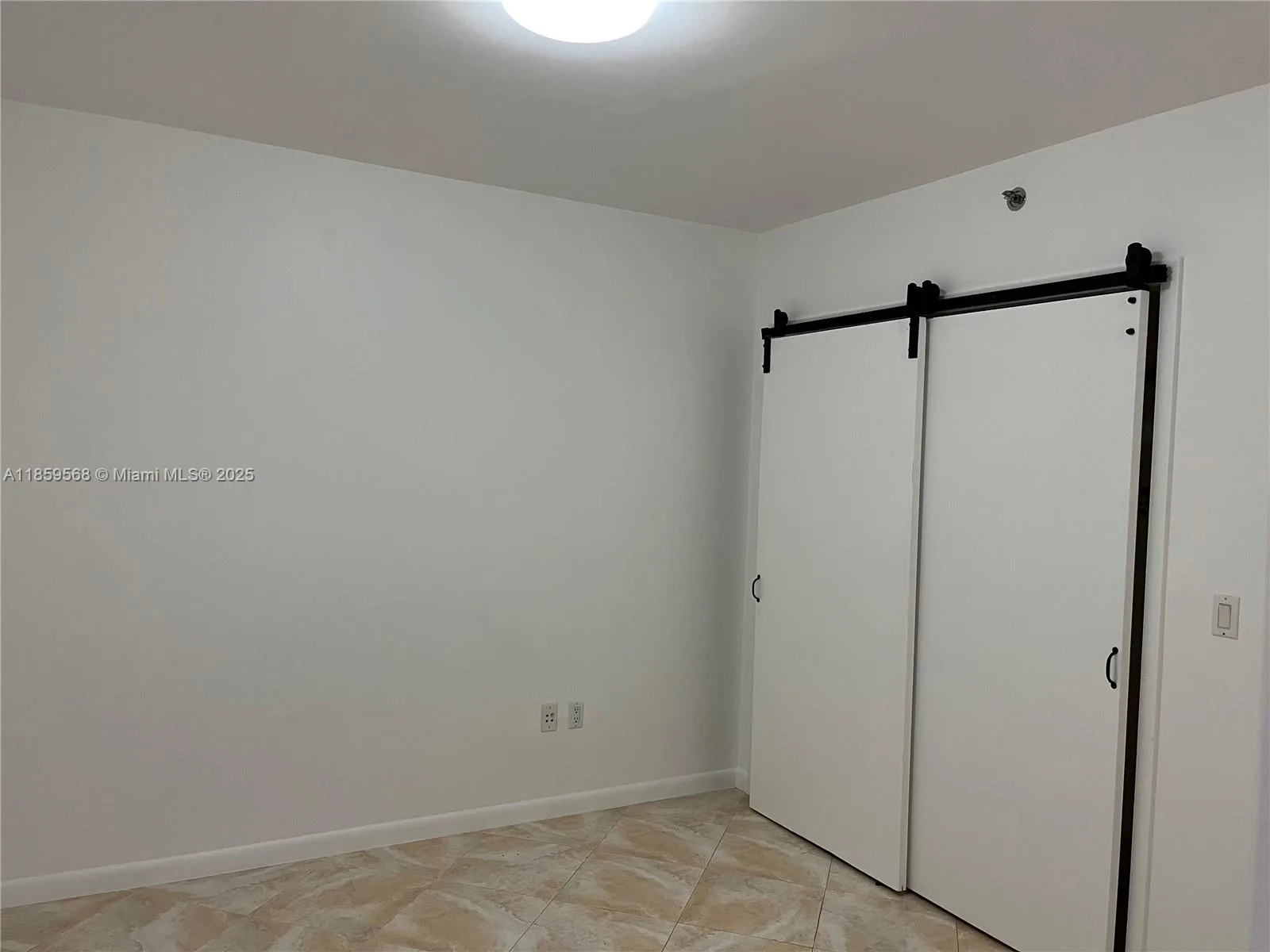 1830 S Ocean Dr # 1809, Hallandale Beach, FL 33009 photo 13