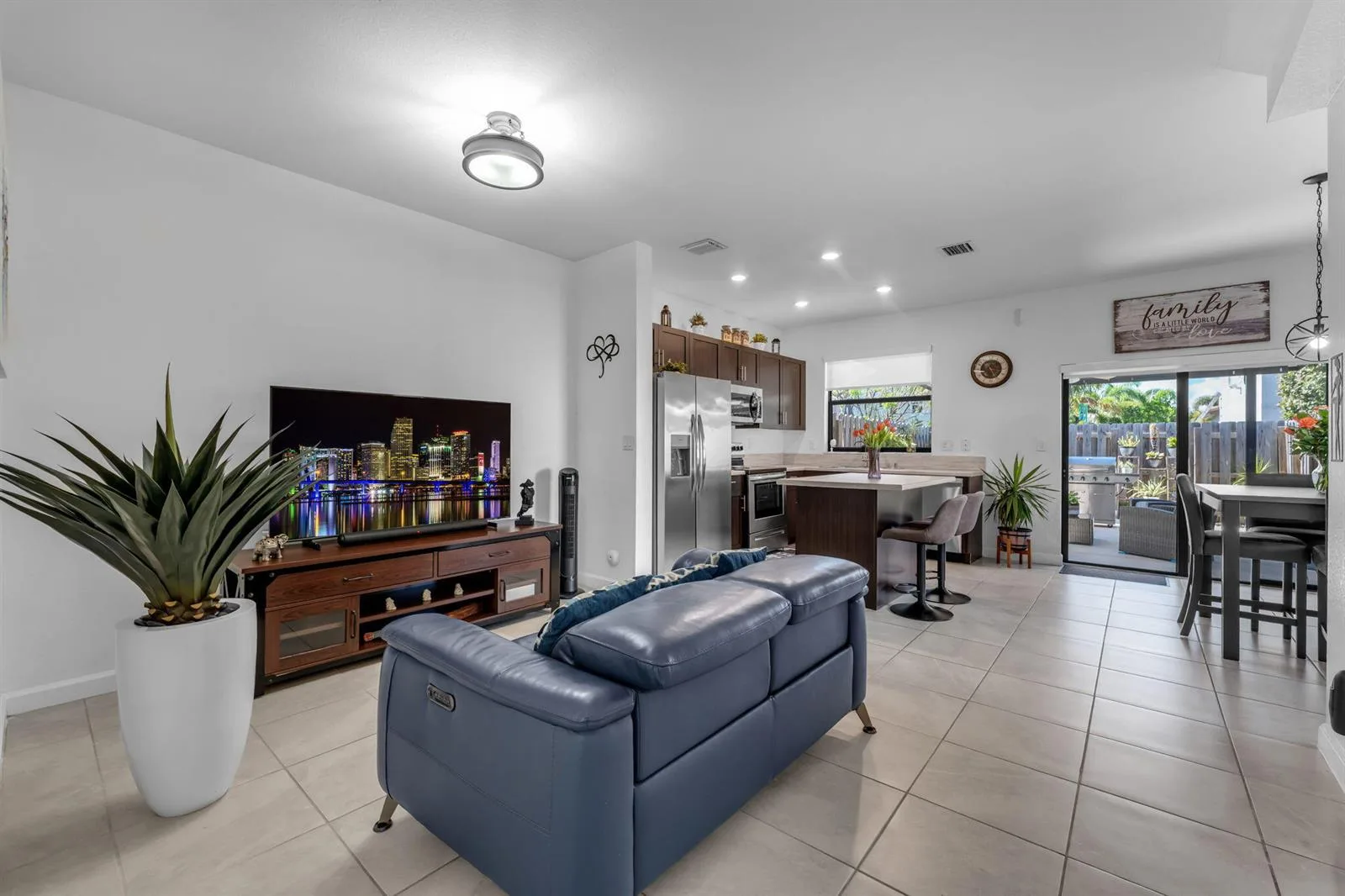 11821 SW 245th Terrace, Homestead, FL 33032
