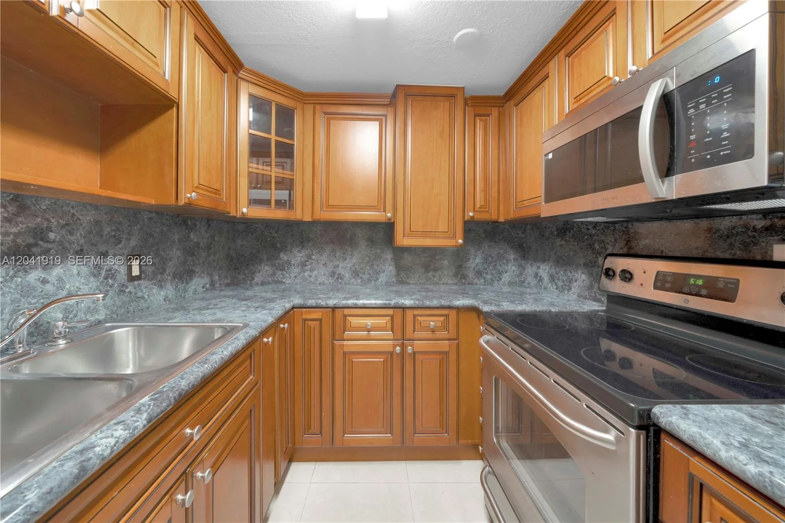 1701 NW 37th Ave # B, Miami, FL 33125