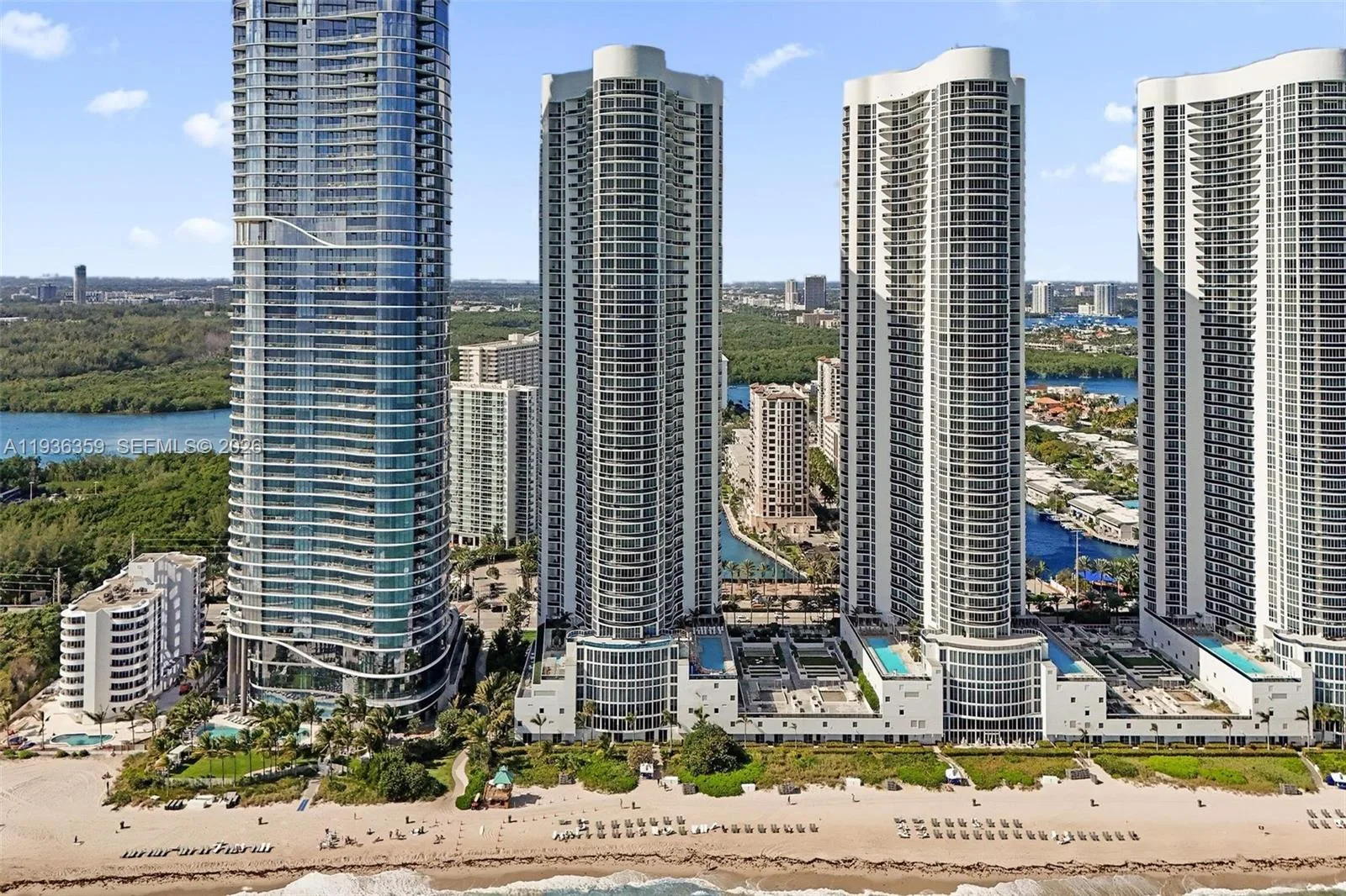 15811 Collins Ave # 2201, Sunny Isles Beach, FL 33160 photo 2