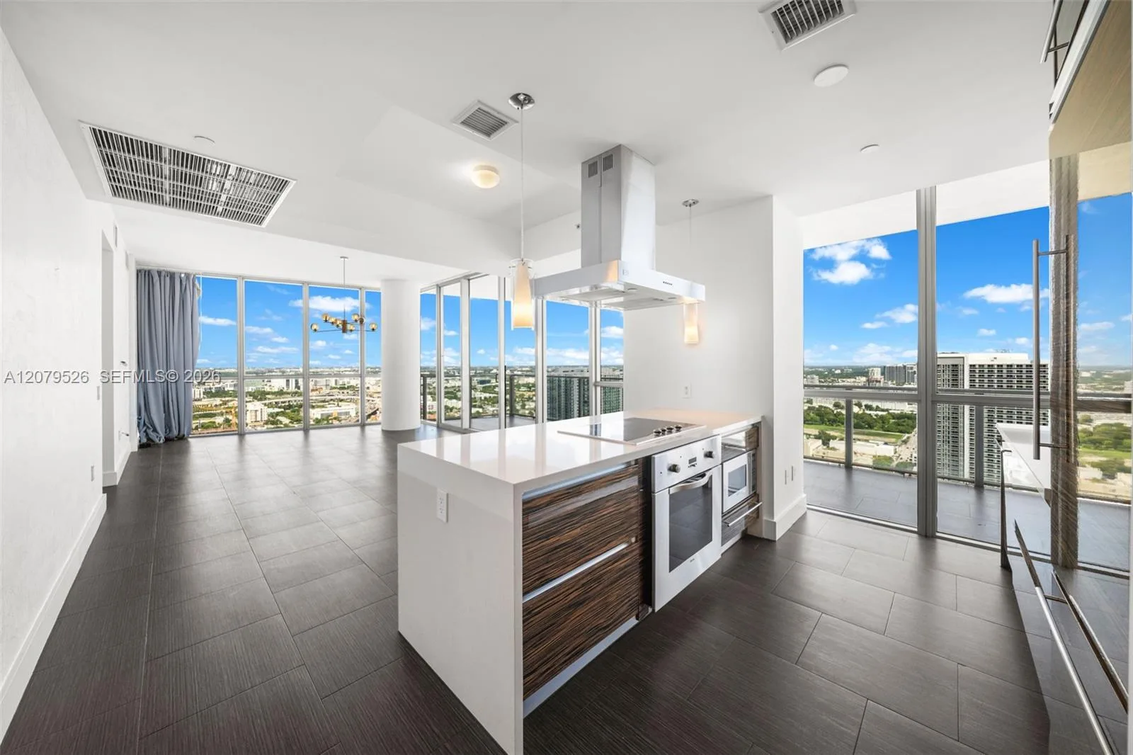 1100 Biscayne Blvd # 3805, Miami, FL 33132