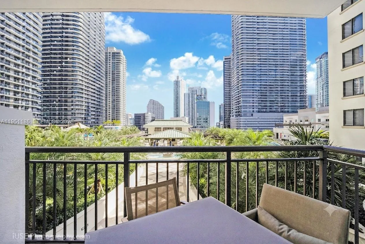 999 SW 1st Ave # 1208, Miami, FL 33130 photo 2