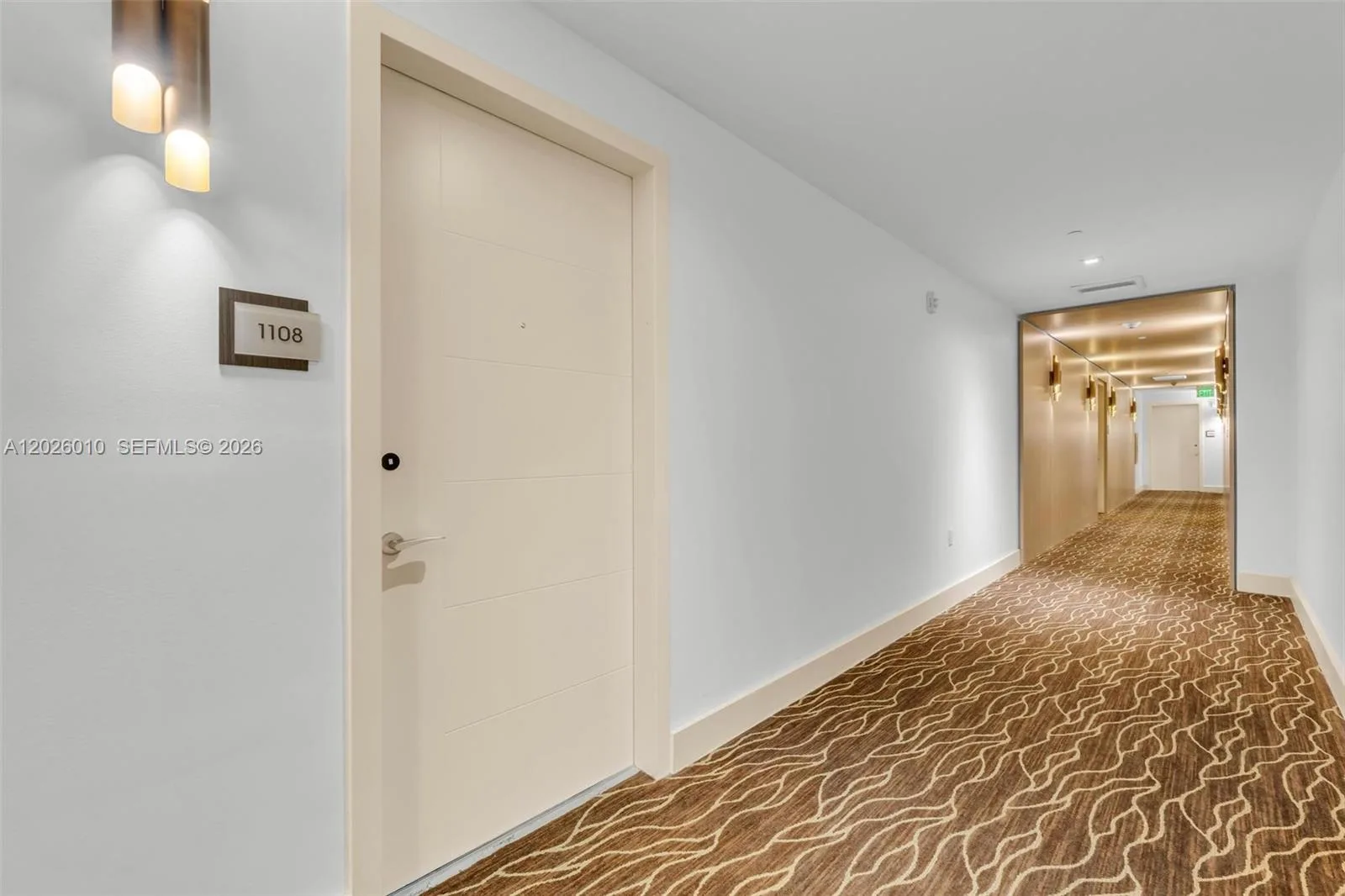 2960 NE 207th St # 1108, Aventura, FL 33180 photo 2