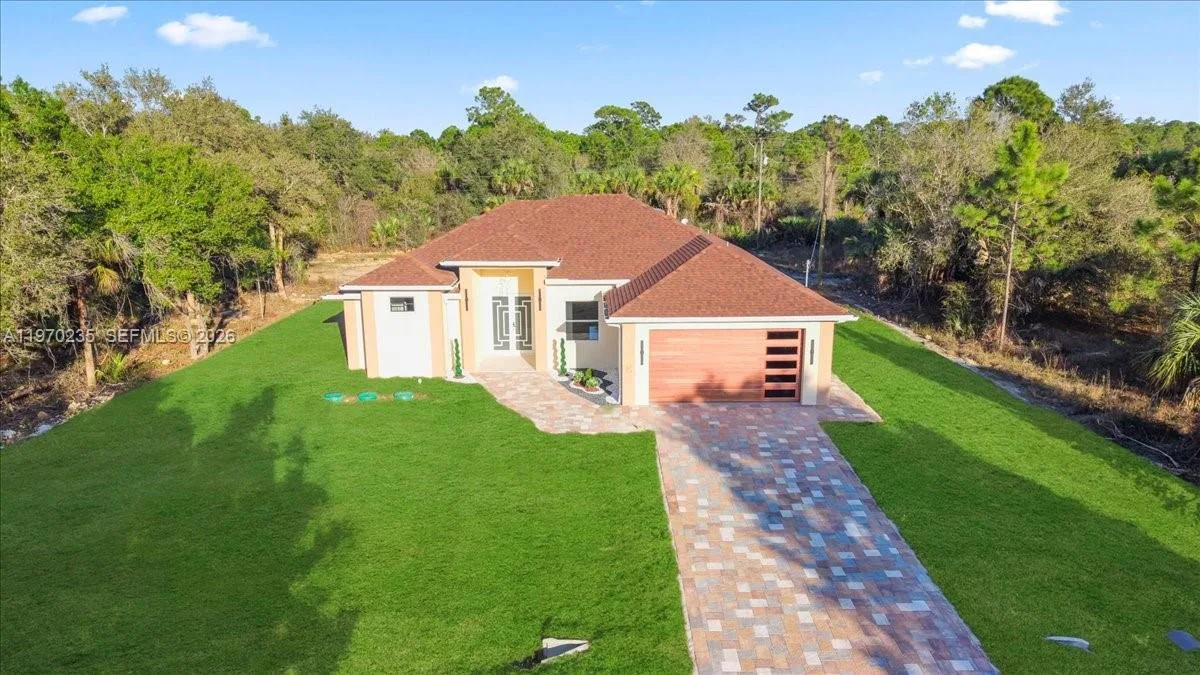 1618 Richmond ave N, Lehigh Acres, FL 33972