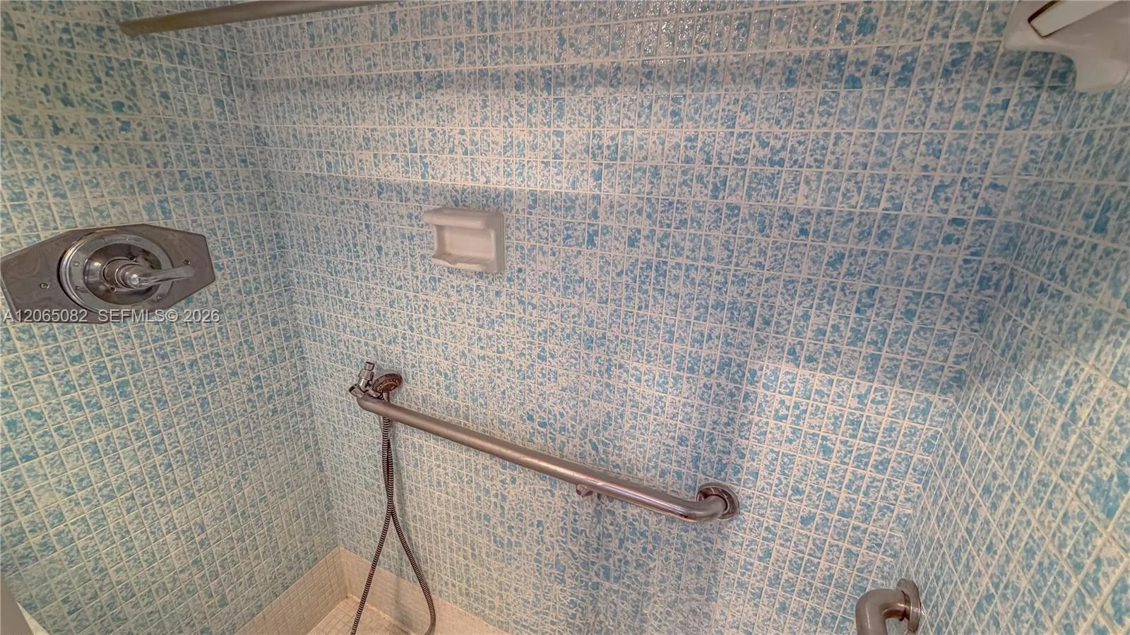 230 174th St # 2412, Sunny Isles Beach, FL 33160 photo 4
