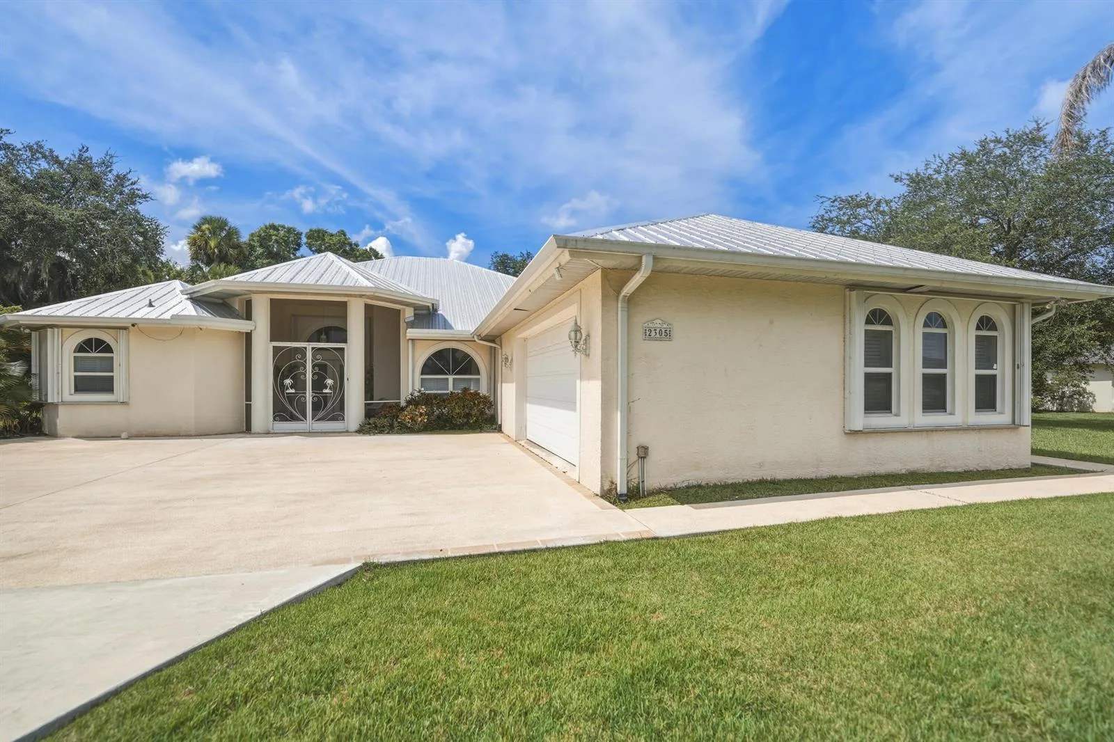 2305 Winding Creek Lane, Fort Pierce, FL 34981 photo 3