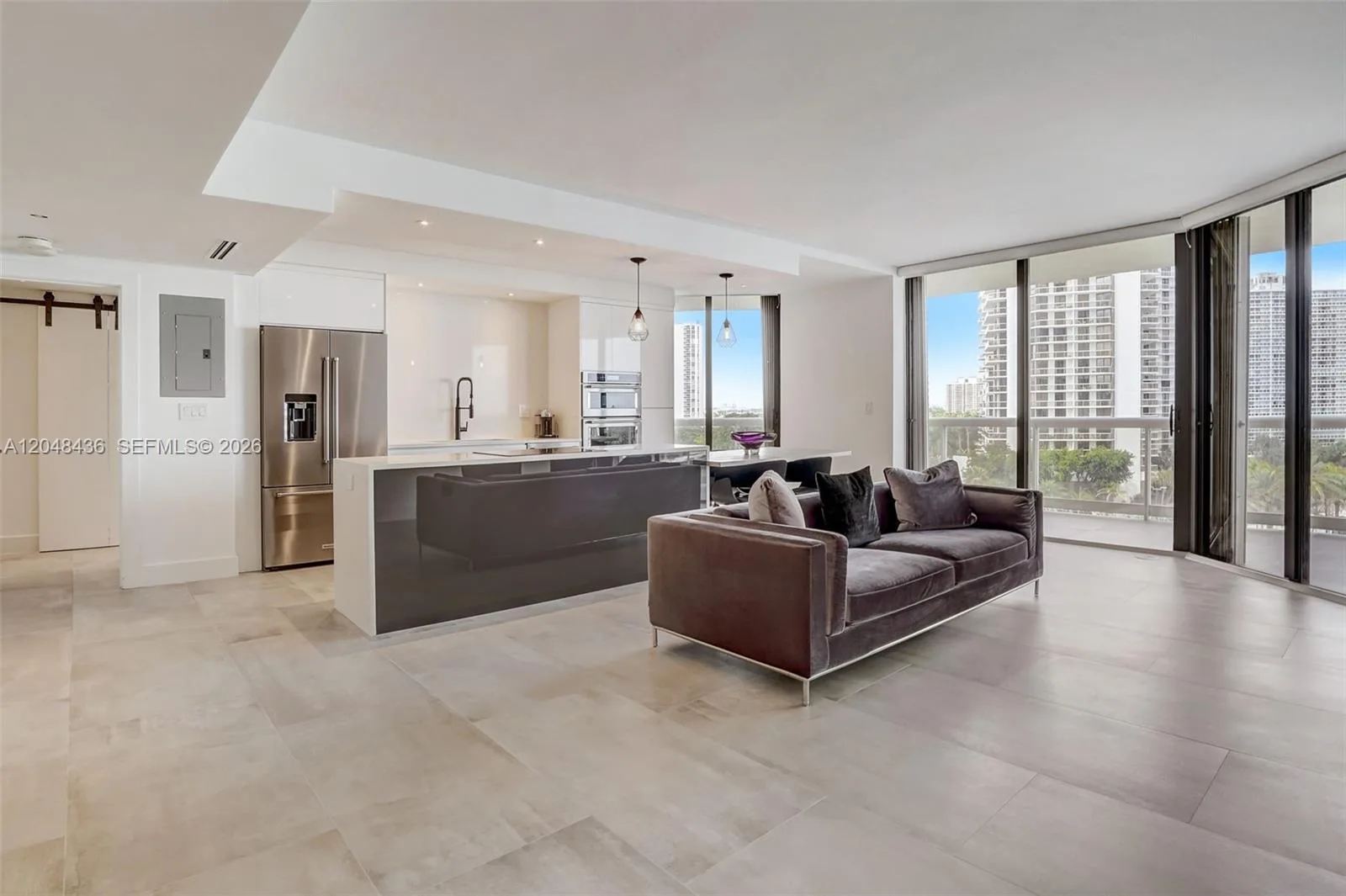 20191 E Country Club Dr # 802, Aventura, FL 33180 photo 3