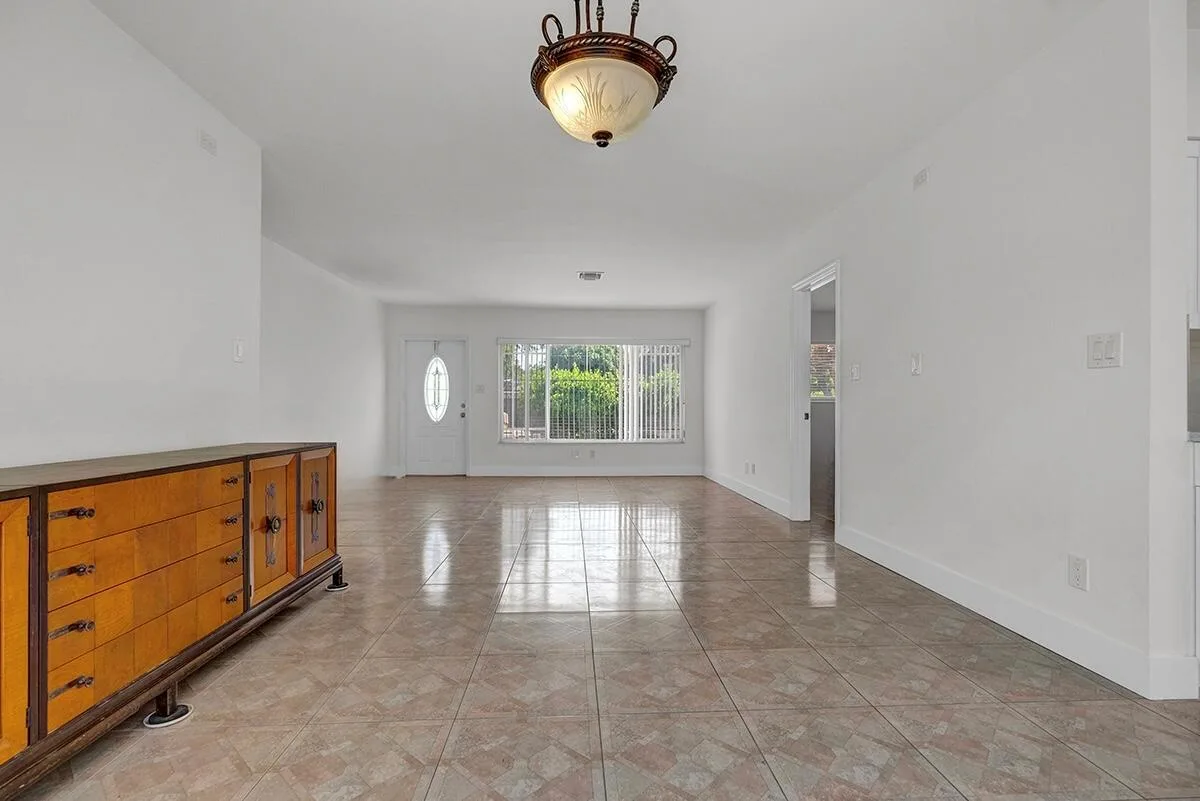 2100 N 57TH Avenue, Hollywood, FL 33021 photo 12