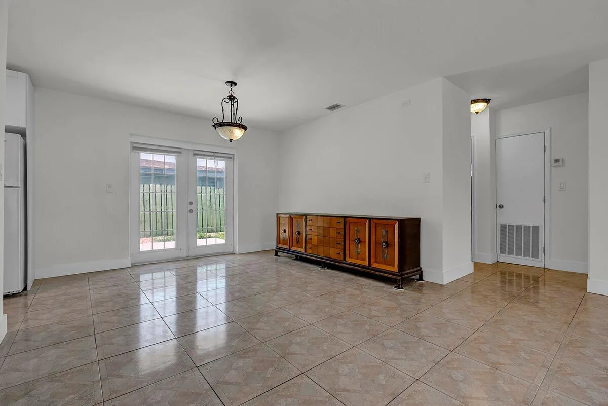 2100 N 57TH Avenue, Hollywood, FL 33021 photo 13