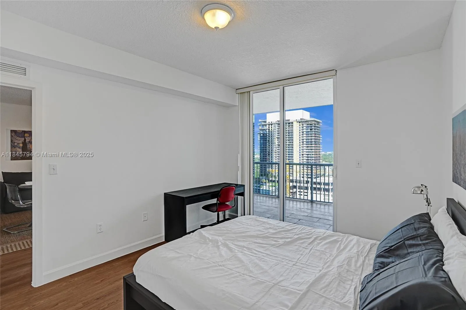 170 SE 14th St # 2806, Miami, FL 33131 photo 6
