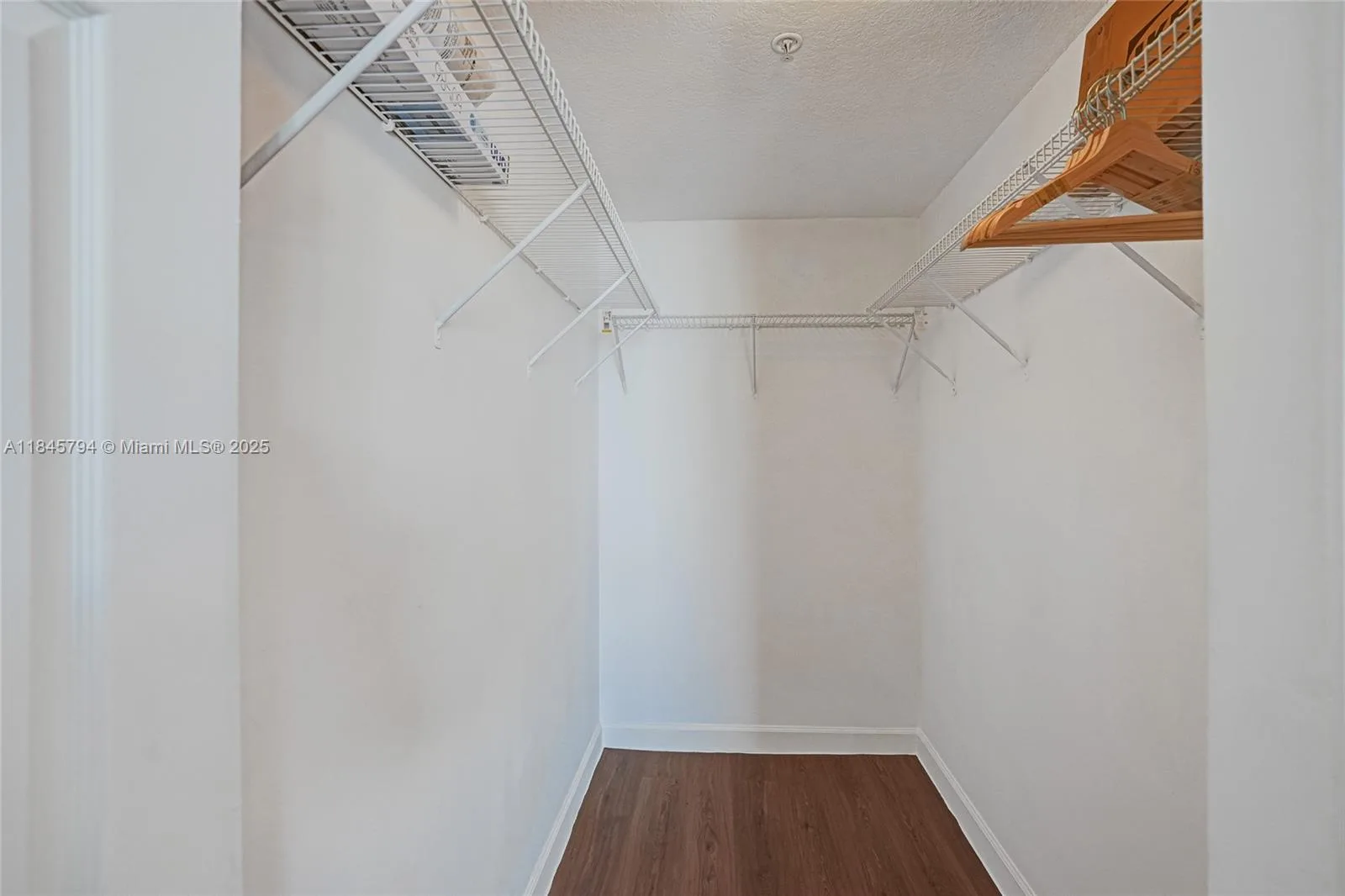 170 SE 14th St # 2806, Miami, FL 33131 photo 7